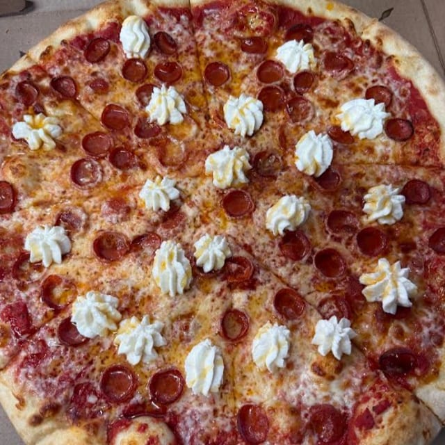 18" Hot Honey Pepperoni.